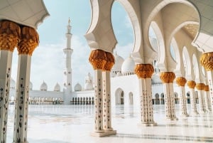 Dubaj: Sheikh Zayed Mosque & Qasr Al Watan Tour z odbiorem z lotniska