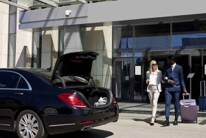 Depuis l'aéroport d'Abu Dhabi : Transfert privé aller simple vers Dubaï