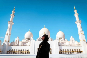 Von Abu Dhabi aus: Große Moschee, Königspalast und Etihad Tower