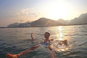 From Abu Dhabi: Scuba Dive and Snorkeling with BBQ, Transfer