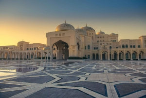 Från Abu Dhabi: Sheikh Zayed-moskén och Qasr Al Watan-tur