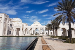 Från Abu Dhabi: Sheikh Zayed-moskén och Qasr Al Watan-tur