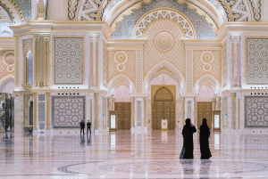 Från Abu Dhabi: Sheikh Zayed-moskén och Qasr Al Watan-tur