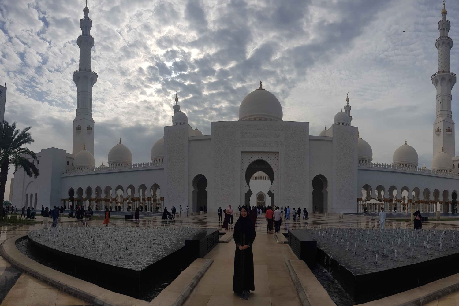 Из Дубая: однодневный тур в Абу-Даби с Qasr al Watan