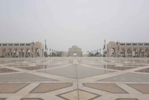 From Dubai: Abu Dhabi Day Tour with Qasr al Watan