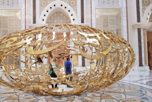 Из Дубая: однодневный тур в Абу-Даби с Qasr al Watan