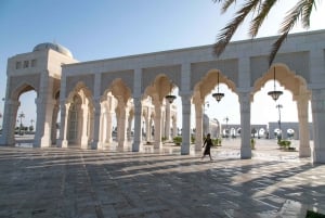 Von Dubai aus: Abu Dhabi Grand Mosque & Founder's Memorial Tour