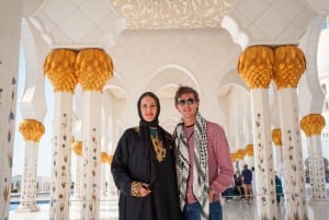 Vanuit Dubai: Abu Dhabi Grand Mosque & Founder's Memorial Tour