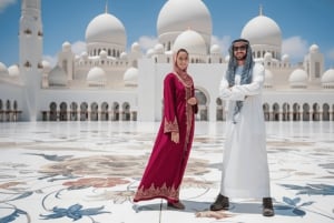Fra Dubai: Abu Dhabis store moské med Light & Peace Museum