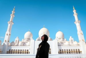 Fra Dubai: Abu Dhabi Sheikh Zayed-moskeen - guidet tur