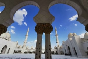 Desde Dubai: Excursión de un día a Abu Dhabi en grupo reducido con almuerzo