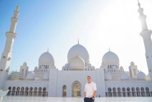 Do Dubai: Visita à cidade de Abu Dhabi em alemão