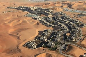 Desde Dubai: Traslado privado a Qasr Al Sarab