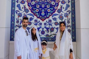 From Dubai: Sheikh Grand Zayed Mosque & Ferrari World Trip