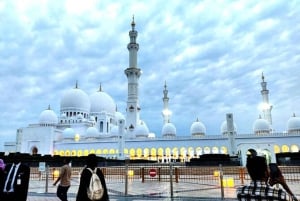 Tour de la ciudad de Abu Dabi por la mañana con la Gran Mezquita