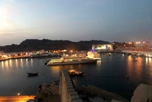 Muscat: Day Tour with Omani Lunch, Hotel Pickup, and Airfare