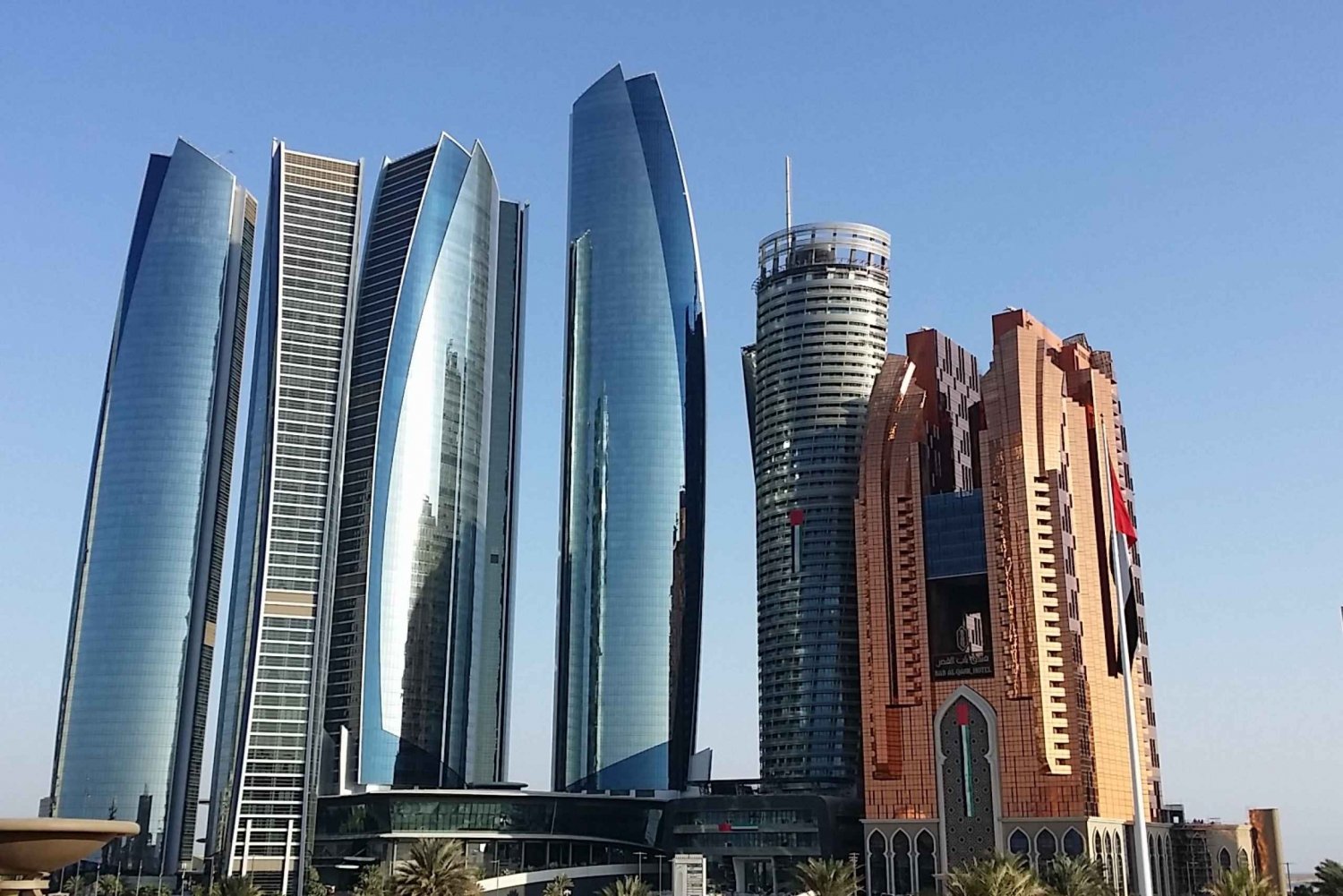 Deporte y lujo en Abu Dhabi: tour de 1 día desde Abu Dhabi