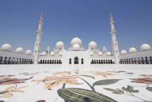 Sport and Luxury in Abu Dhabi: 1-Day Tour from Abu Dhabi