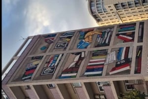 Un breve tour a piedi che mostra tutti i luoghi di Tirana