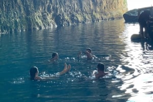 Isla de Sazan, Cueva de Haxhi Ali y Parque Marino: Excursión en lancha rápida