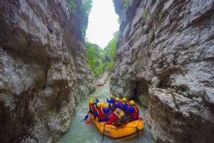 Från Berat: Rafting i Osumi-kanjonerna med lunch och transfer
