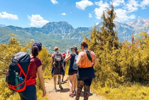 Albanska Alperna: 3-dagars tur till Komani-sjön, Valbona och Thethi