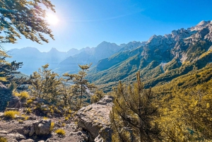 Albanska Alperna: 3-dagars tur till Komani-sjön, Valbona och Thethi