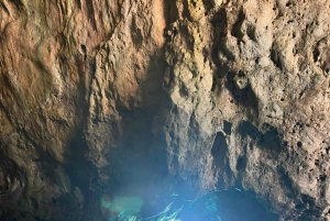 Himara: aventuras con esnórquel en cuevas y playas secretas