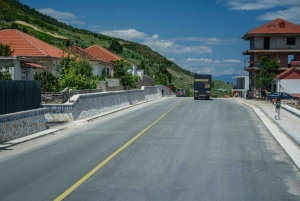 Albanian järvialue Ohridista ja Strugasta.