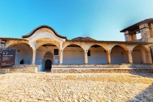 Berat og Mangalem-distriktet med Ardenica-klosteret