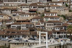 Berat: Tour guidato a piedi del Castello e della Città Vecchia