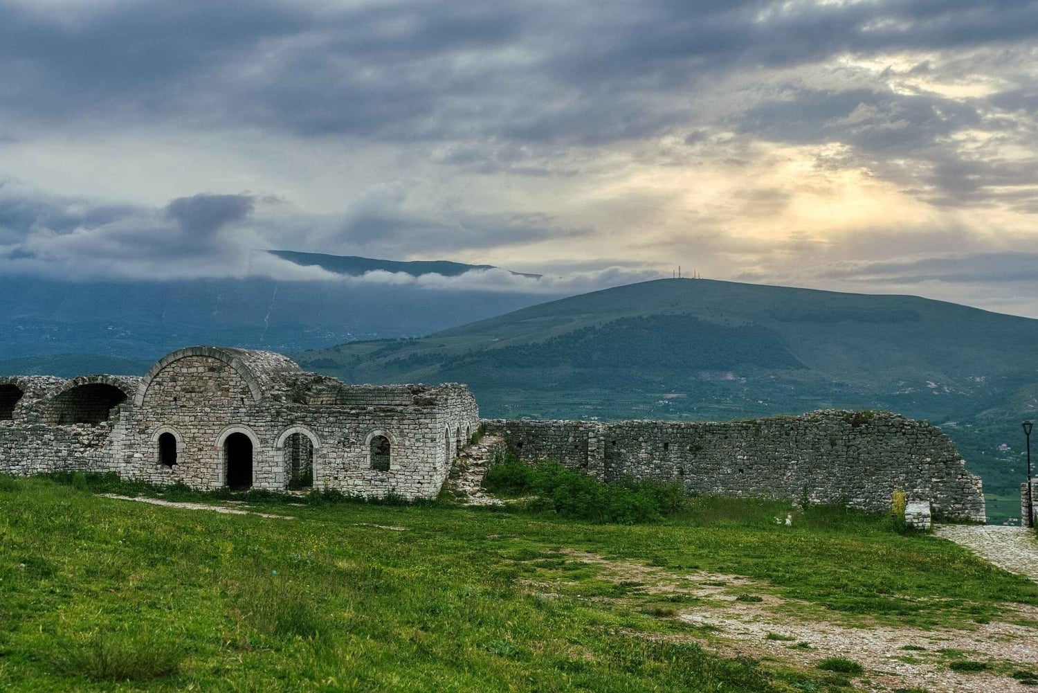 Berat: Discover the One on One Windows City
