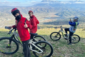 Berat: Electric Bike Tour with Lunch