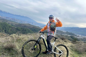 Berat: Excursión en bici eléctrica con almuerzo