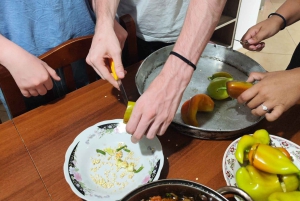 ベラトベラト：地元の家族と楽しむ食卓料理教室