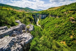 Berat: viaggio in canoa e rafting nel Grand Canyon dell'Albania