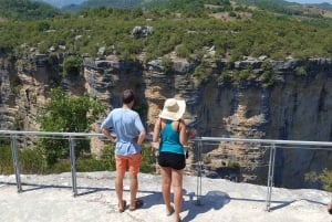 Berat: Osum-Schlucht und Bogove-Wasserfall-Tour