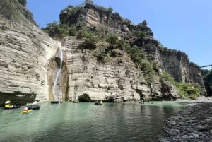 Çorovoda: Osumi Canyon River Tubing Tour with Picnic Lunch