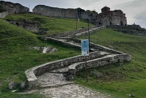 From Tirana: Berat Daily Tour & Traditional Lunch