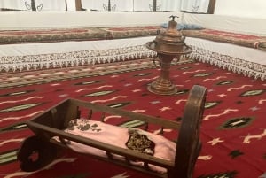 ベラトの魅力をご紹介：ユネスコ旧市街、城の眺望、ワインの試飲