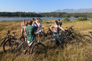 Pyöräretki Tiranan kohokohtiin