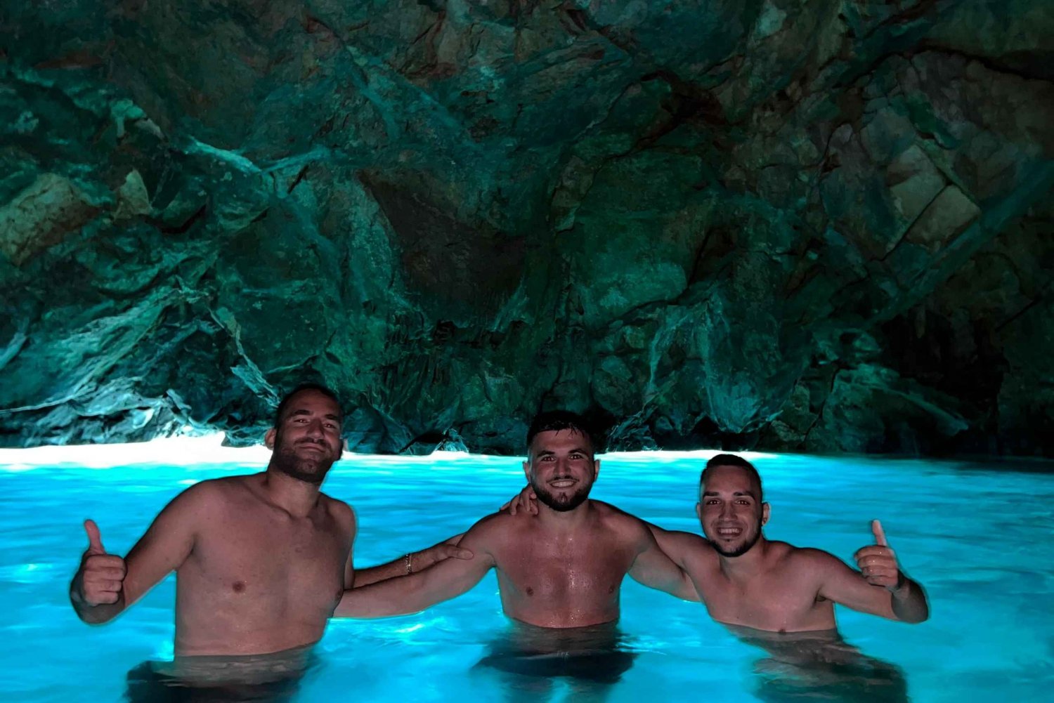 Depuis Vlore : Grotte des gemmes bleues et aventures dans la baie de Grama