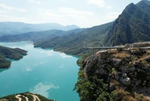 Tirana: Halvdagstur med vandringsupplevelse vid Bovillasjön