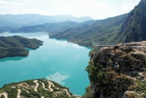 Tirana: Experiência de caminhada no lago Bovilla Excursão de meio dia