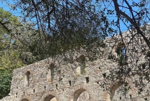 Butrint,Blue Eye& Lekursi Castle:Nature & History in One Day