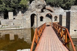 Butrint, Blaues Auge und Burg Lekursi: Natur und Geschichte an einem Tag