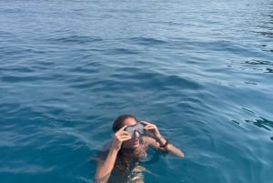 Clare : Excursion en bateau rapide sur l'île de Sazan et Karaburun et plongée avec masque et tuba