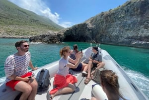 Clare: Sazan Island & Karaburun Speedboat Trip & Schnorcheln
