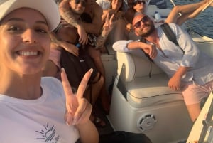 Clare: Sazan Island & Karaburun Speedboat Trip & Schnorcheln