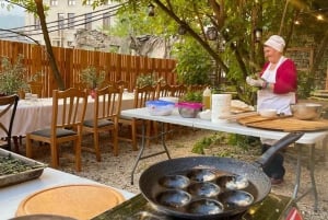 Kok som en lokal – autentisk matlagingskurs i Gjirokastra